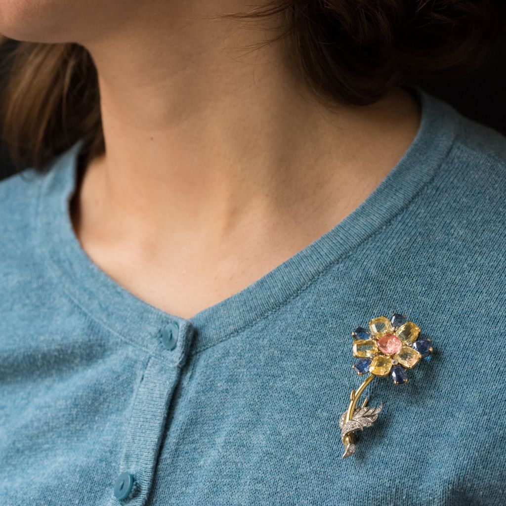 Broche fleur saphirs et diamants - Castafiore