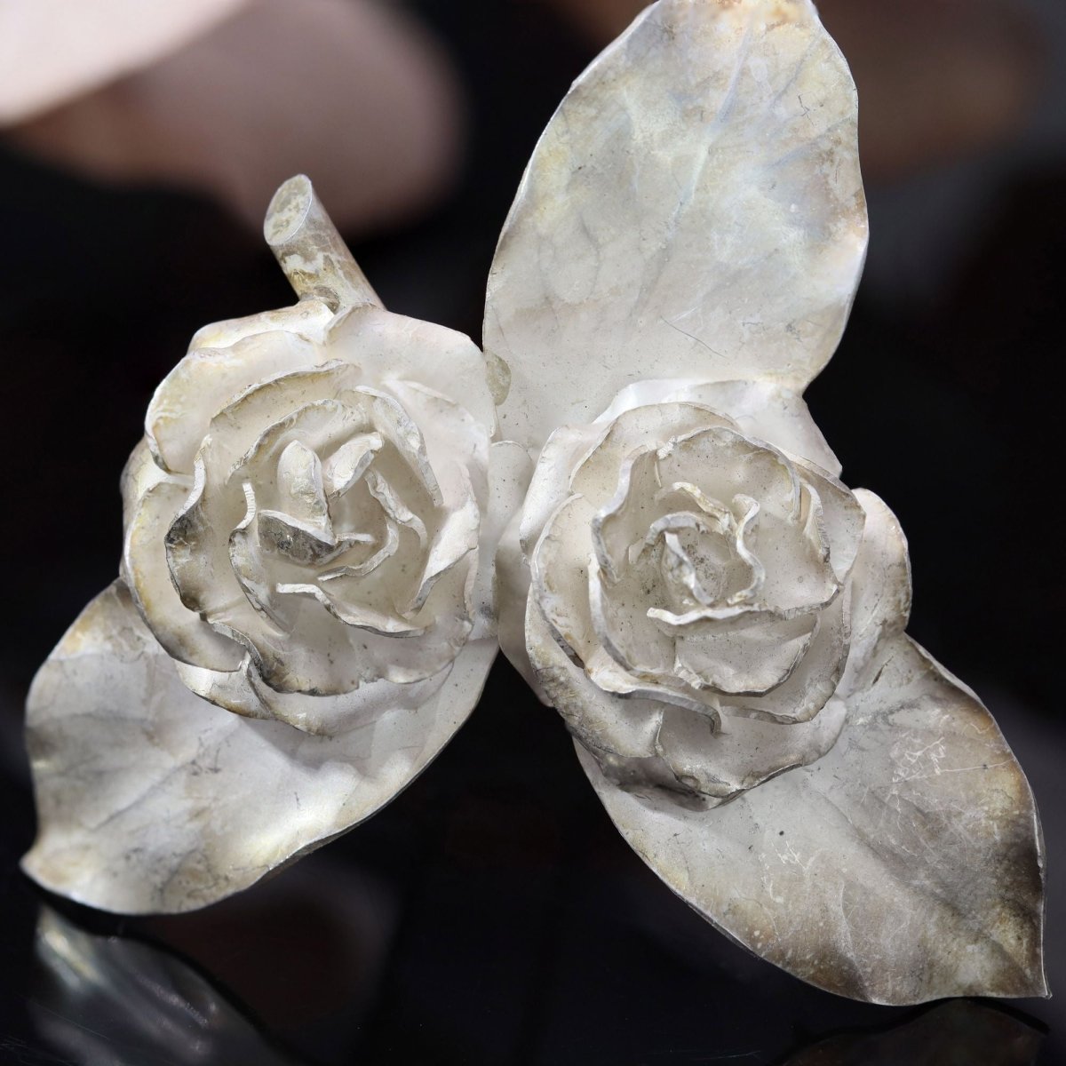 Broche GEORGES RENÉE LECOMTE boutons de rose en argent - Castafiore