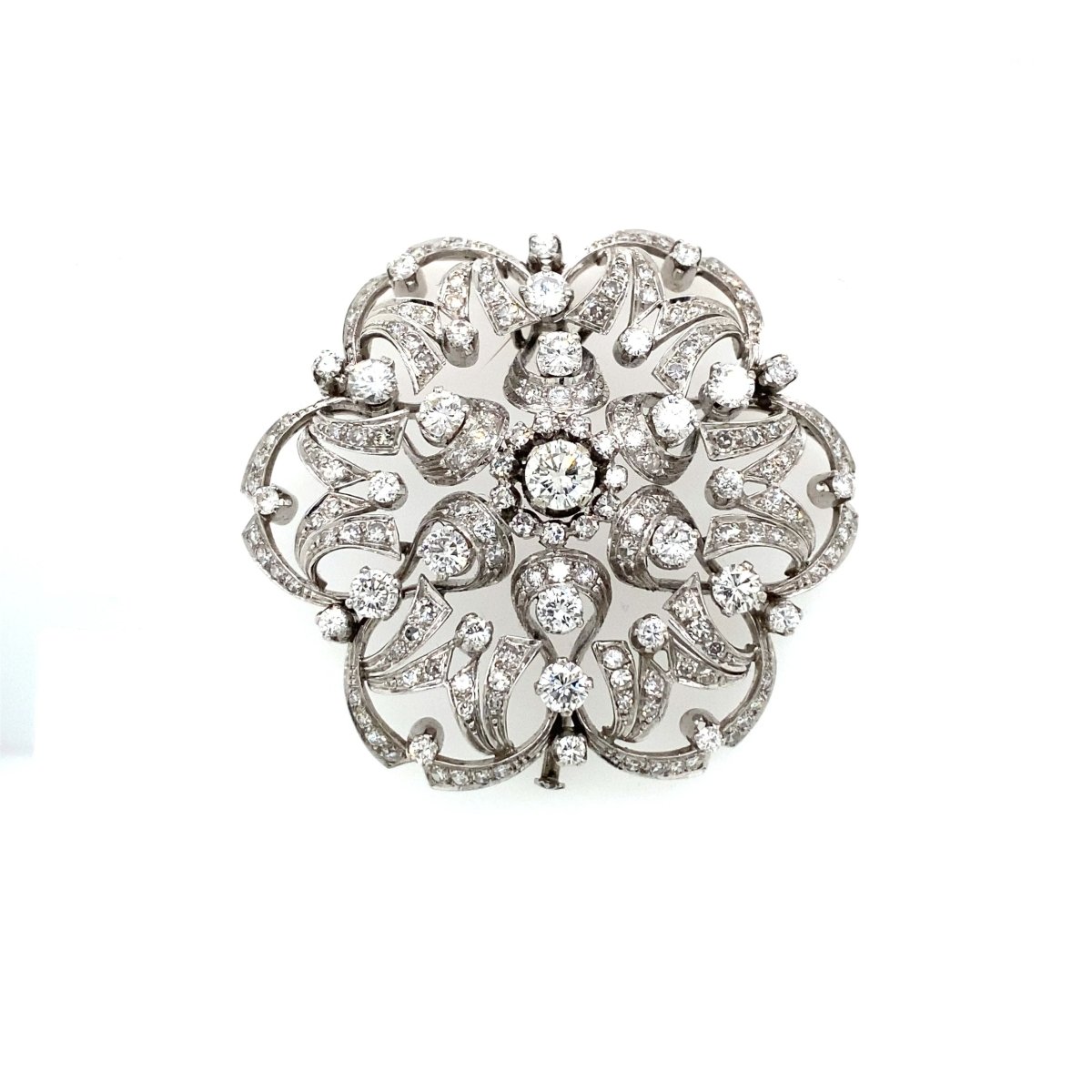 Broche italienne en or avec 5,50 carats de diamants de succession - Castafiore