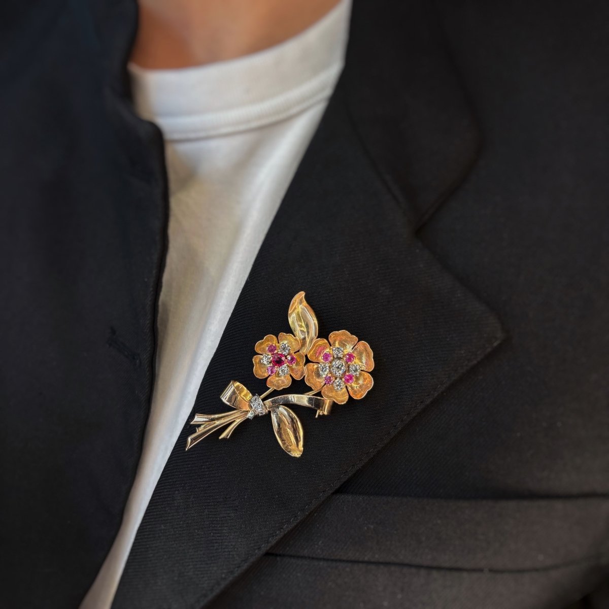 Broche - Or, platine & Diamants & Rubis - Castafiore