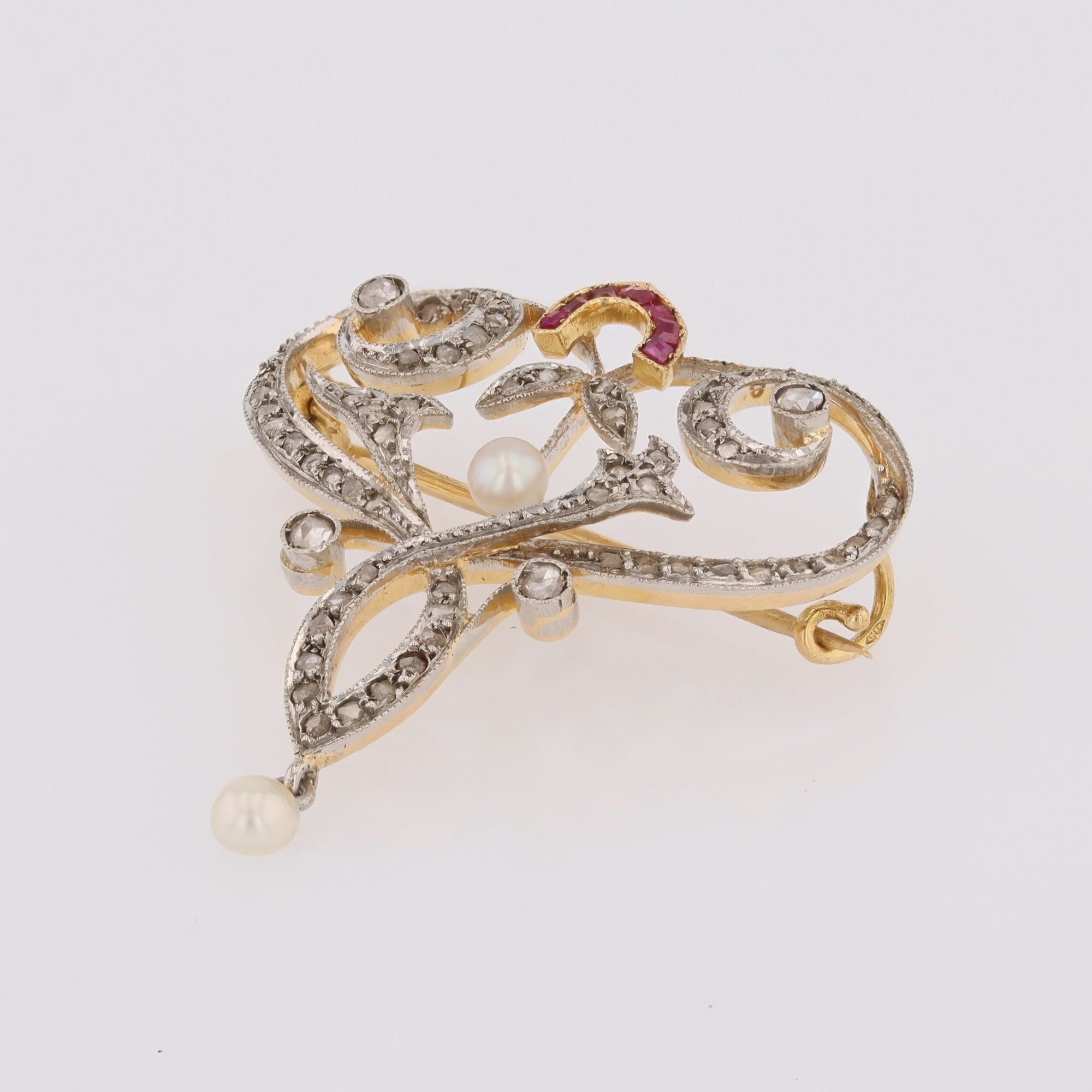 Broche pendentif Art Nouveau diamants perles fines et rubis
