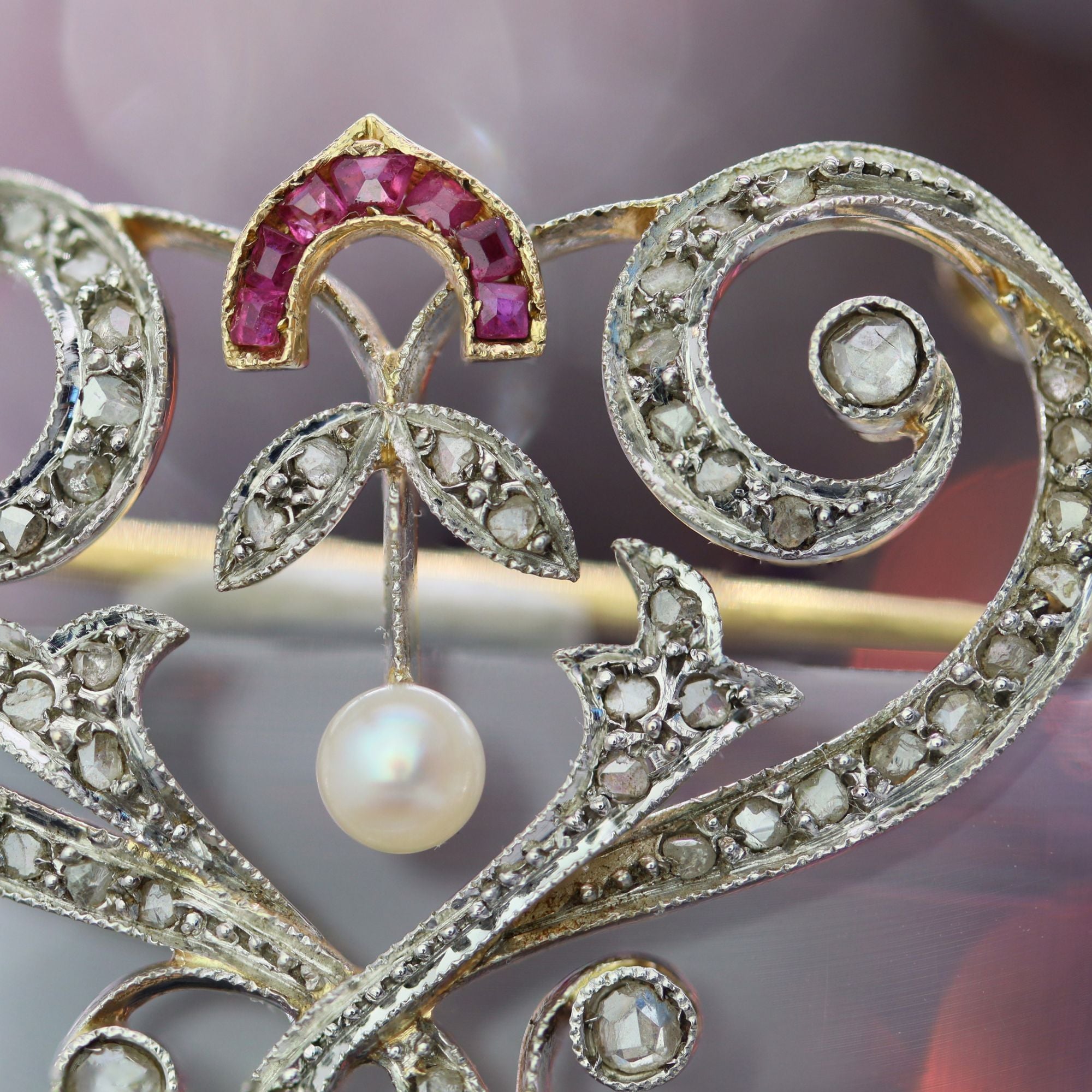 Broche pendentif Art Nouveau diamants perles fines et rubis