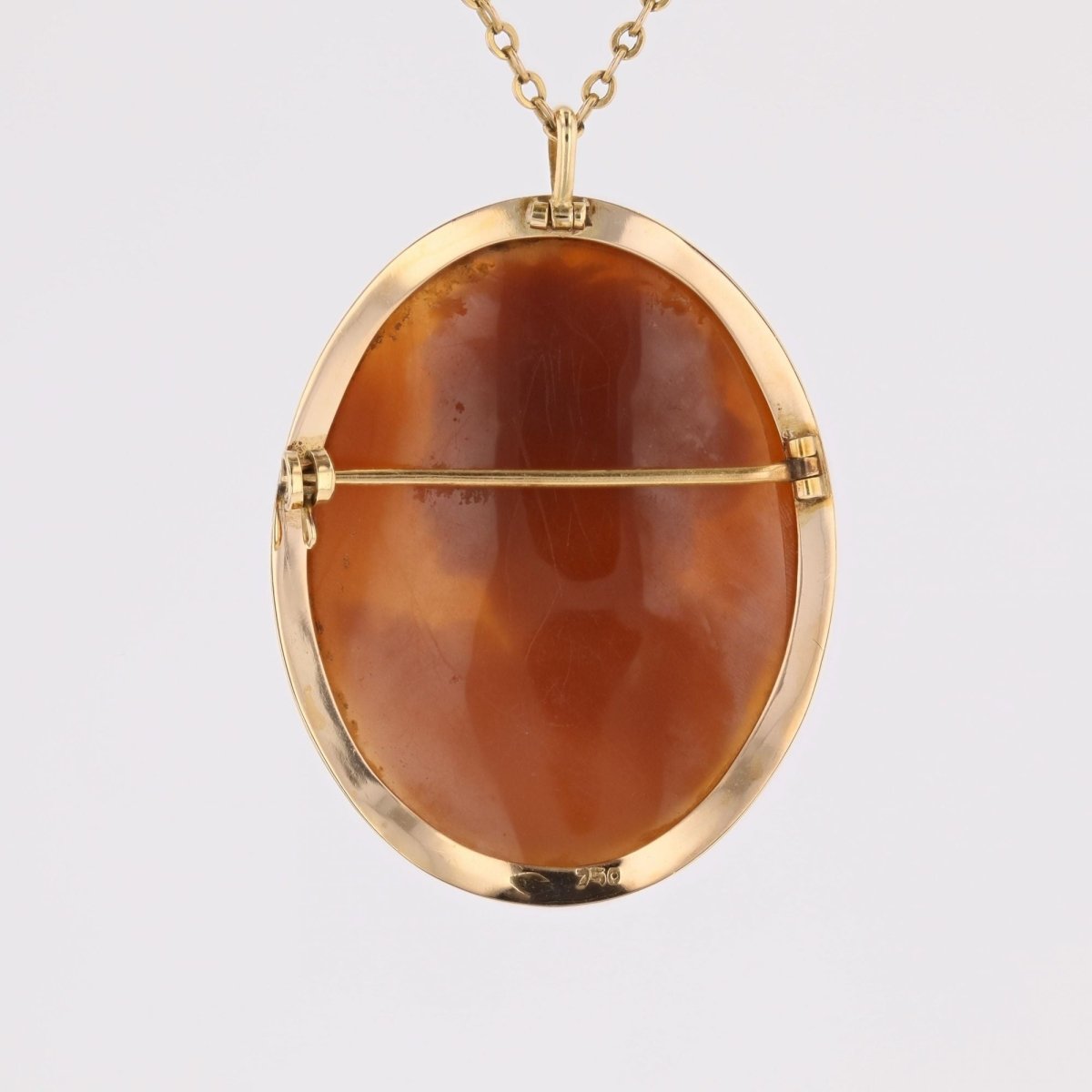 Brooch cameo pendant yellow gold