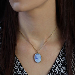 Brooch glass paste cameo pendant