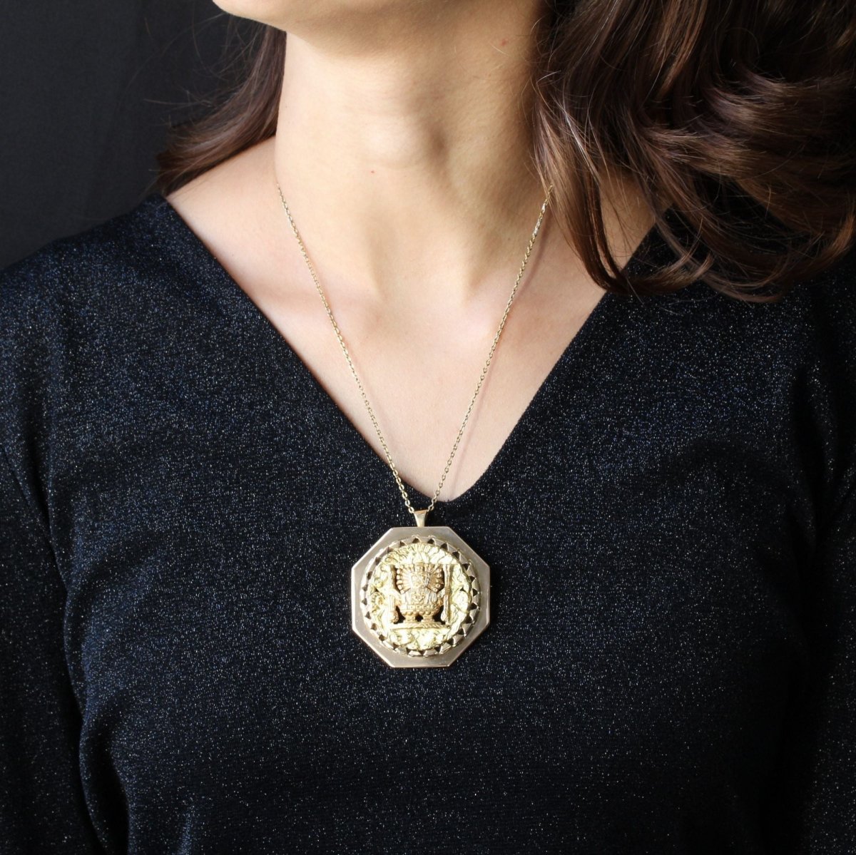 Broche pendentif style aztèque en or rose et or jaune - Castafiore