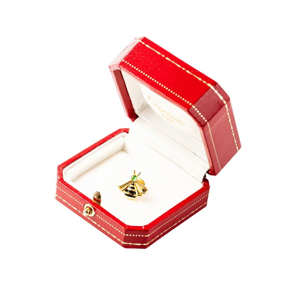 Broche Pin CARTIER "Abeille" en or jaune, émail et émeraude - Castafiore