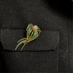 Broche « posidonie » or émaillé vert - Castafiore