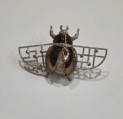 Broche Scarabée en Or blanc - Castafiore