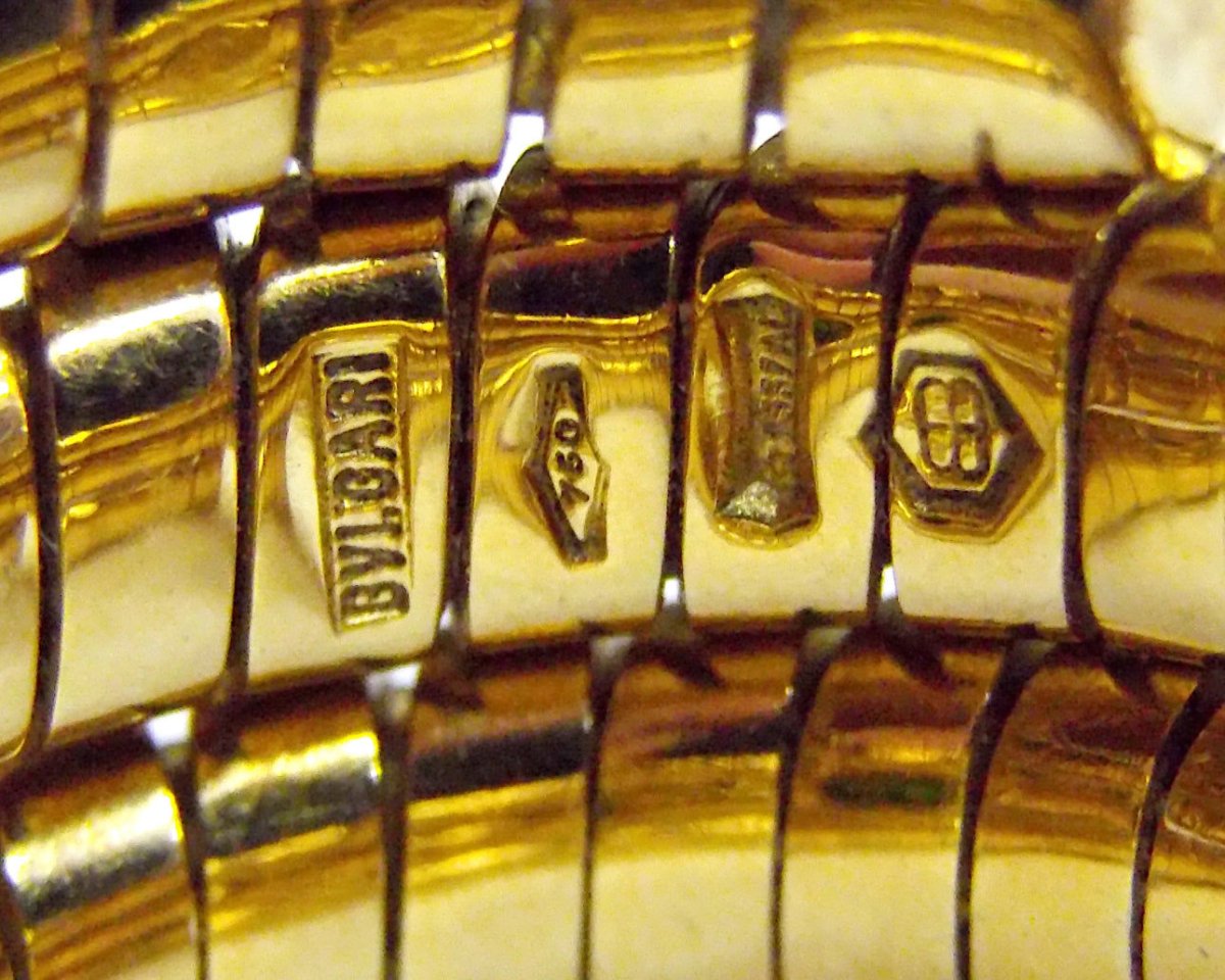 Bulgari Tubogas Serpenti Peridot 18k Yellow Gold 3 - Row Ring - Castafiore