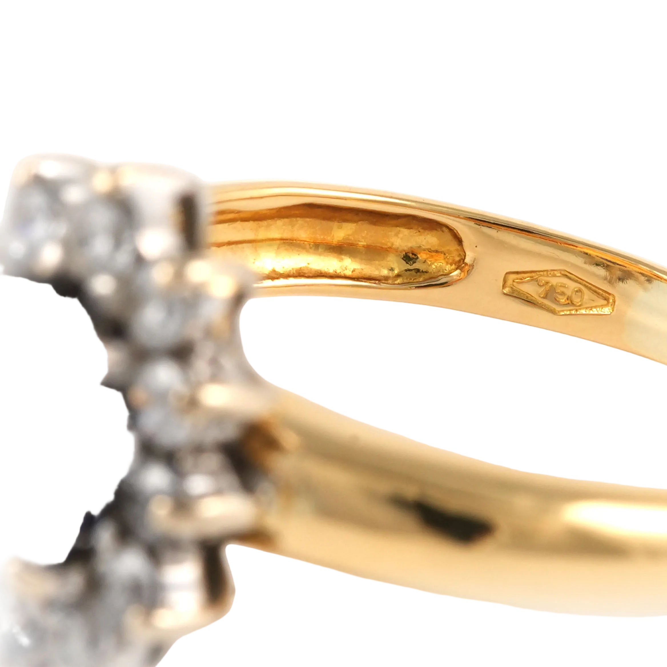 Marguerite Ring in Yellow Gold, Sapphire, and Zirconia