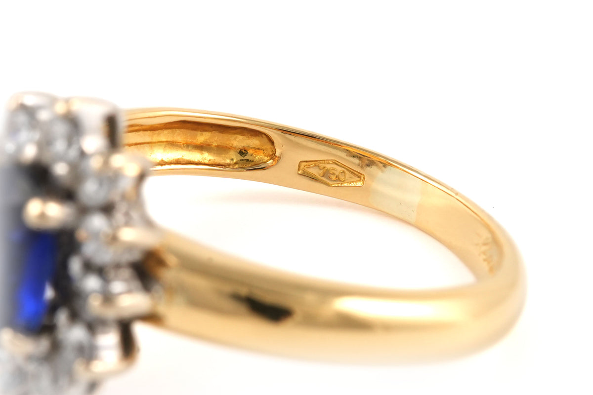 Marguerite Ring in Yellow Gold, Sapphire, and Zirconia