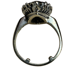 18K WHITE GOLD MARQUISE RING (Size 48)