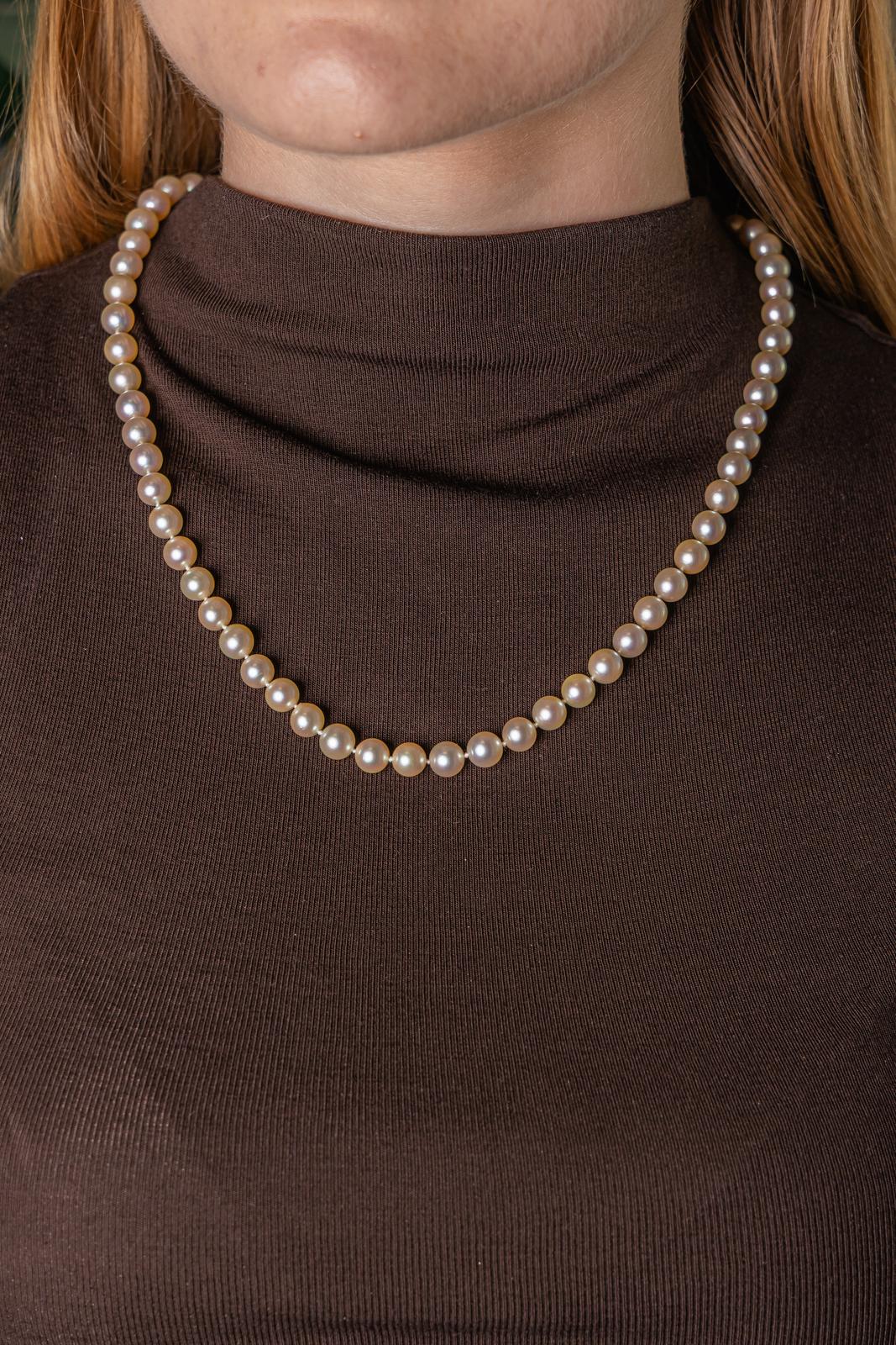 Necklace  White gold  Pearl