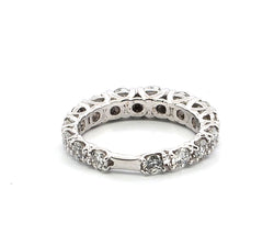 Bague Alliance en or blanc et diamants