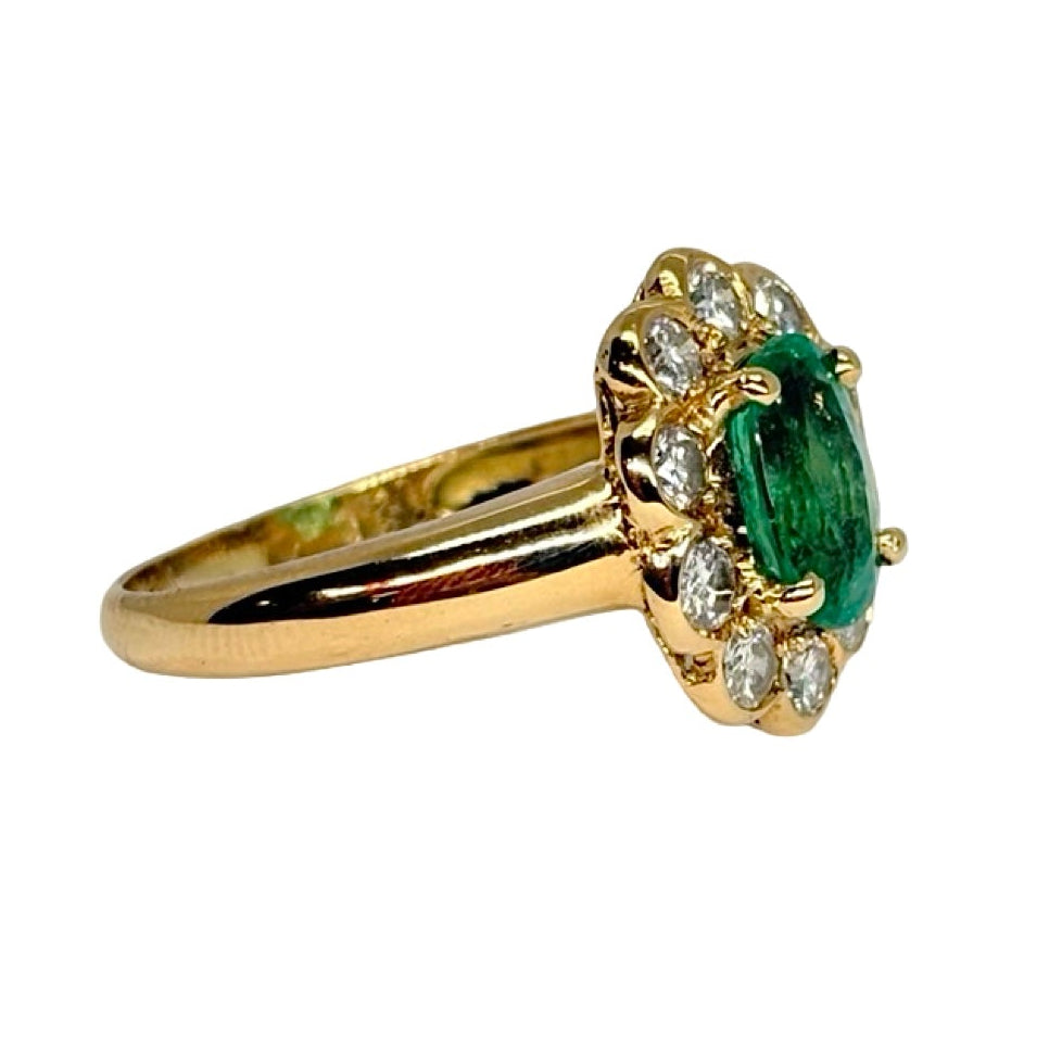 Marguerite Ring in Yellow Gold, Emerald, and Diamonds