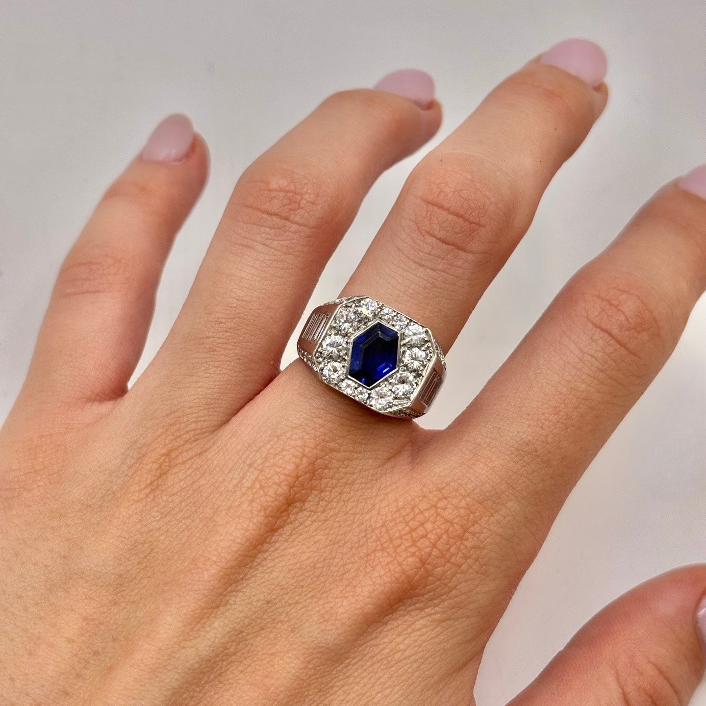 Tank Ring in White Gold, Sapphire, and Diamonds