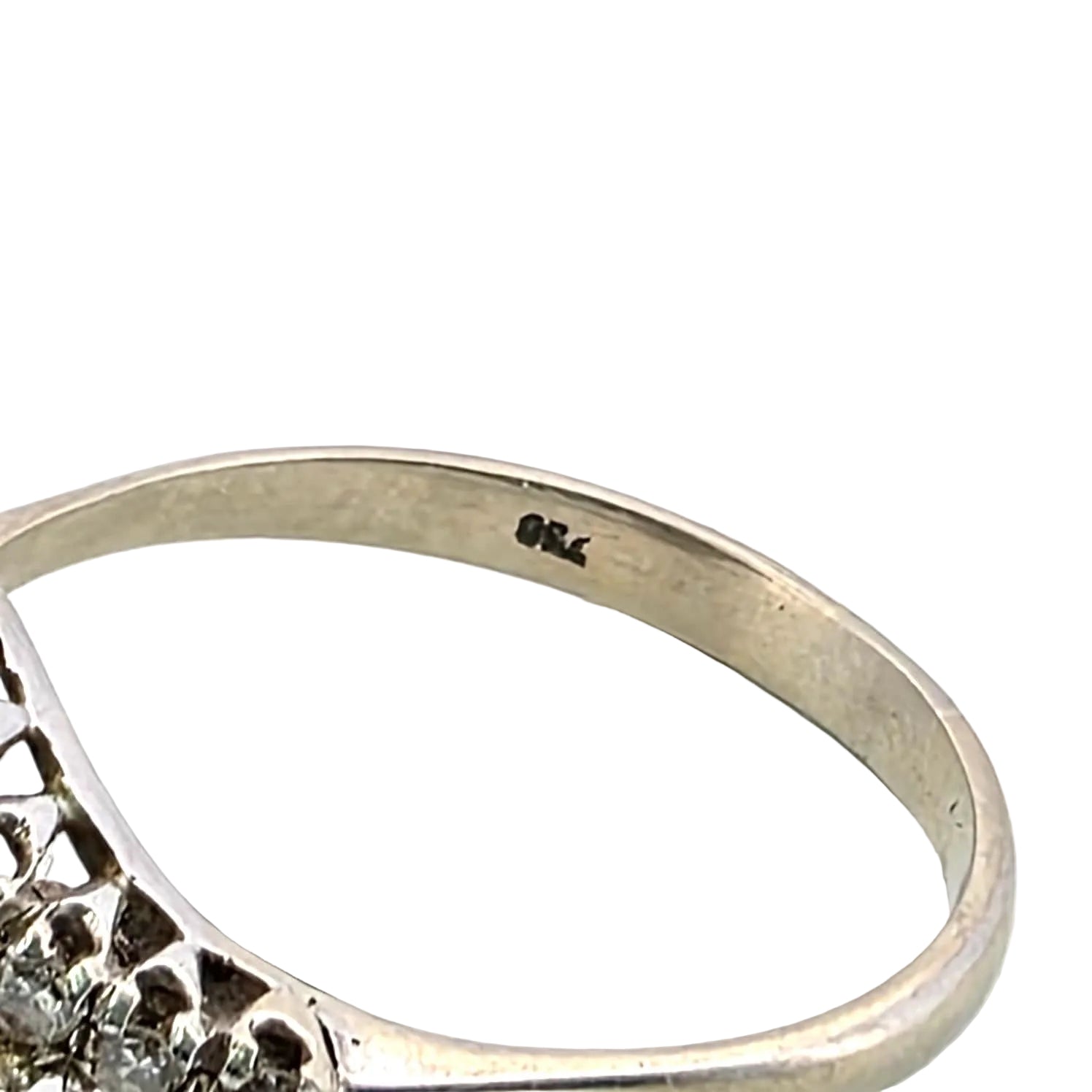 White gold and Diamond Ring