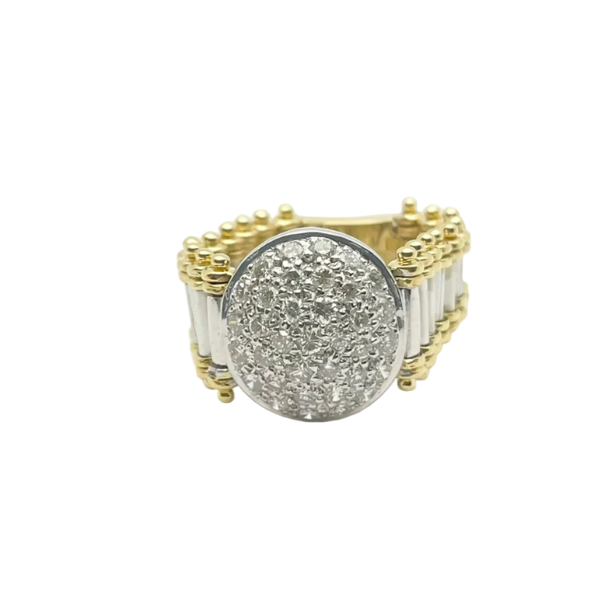 Set in white gold, yellow gold and Diamonds