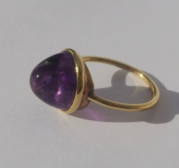 Bague Cocktail en or jaune et améthyste