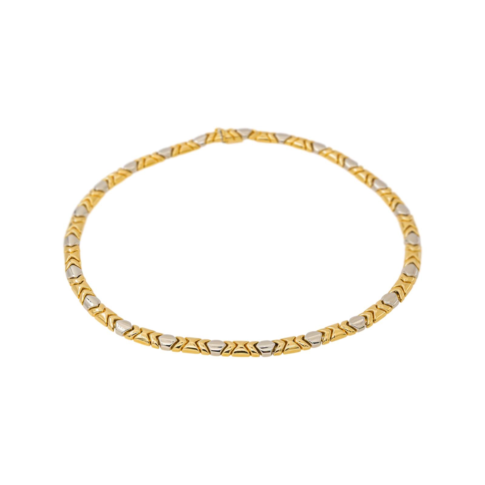 Yellow gold necklace