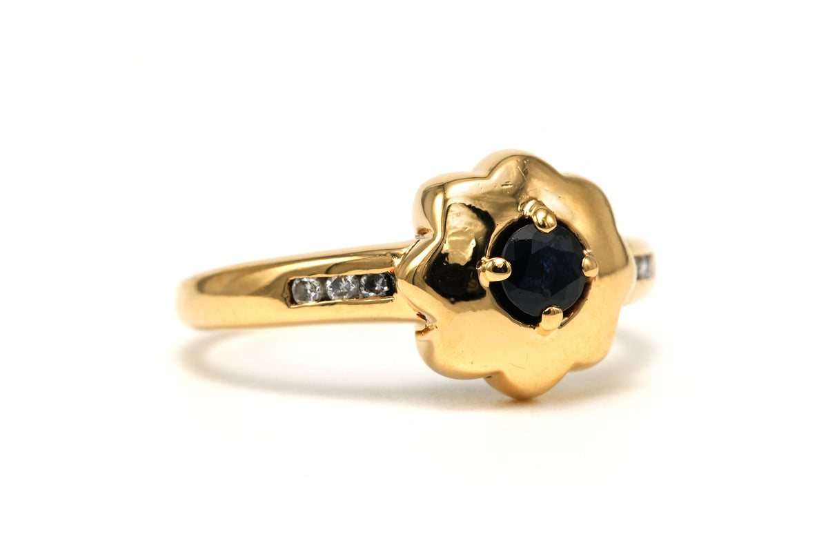 Yellow Gold Solitaire Ring with Sapphires and Diamonds