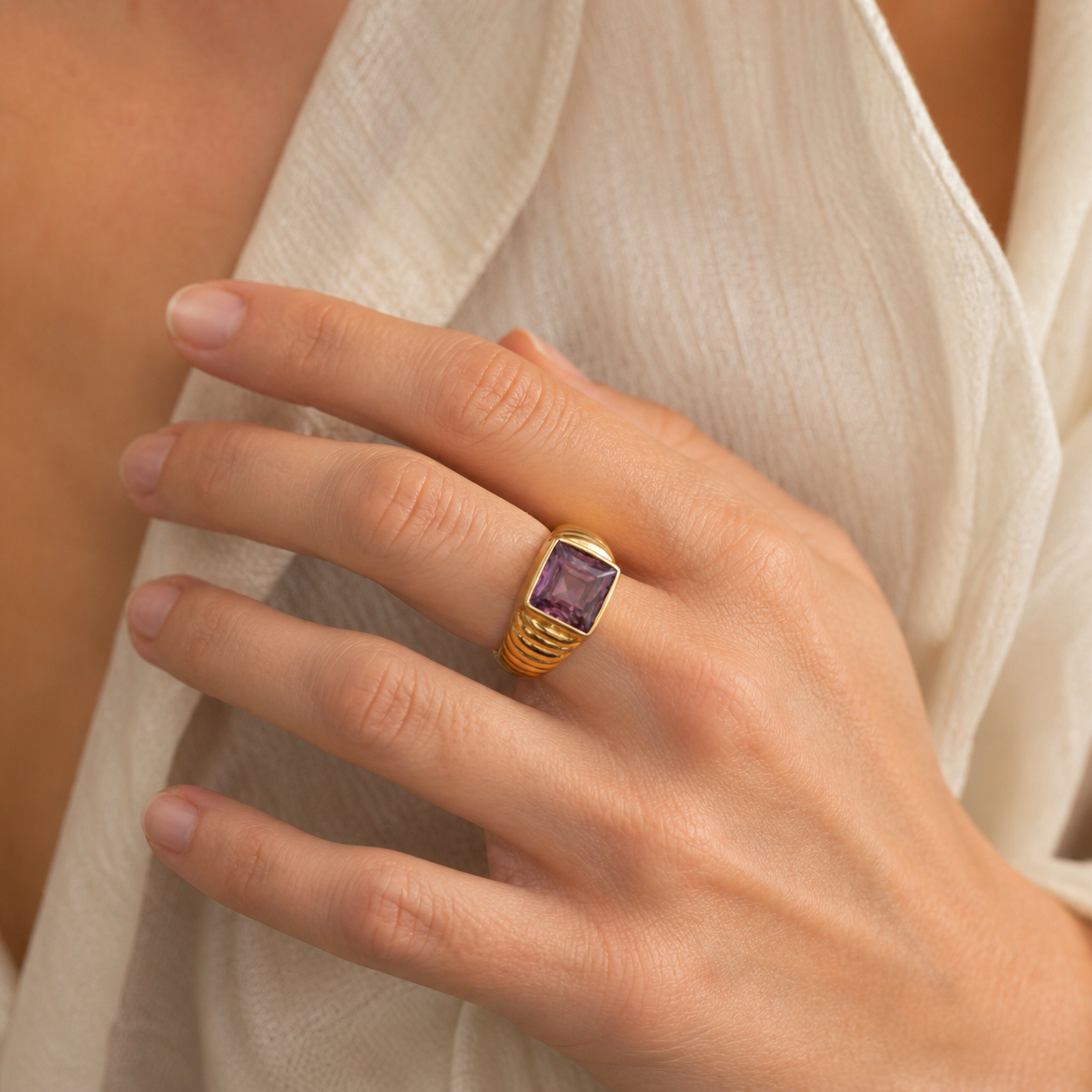Vintage Yellow gold and Amethyst Ring