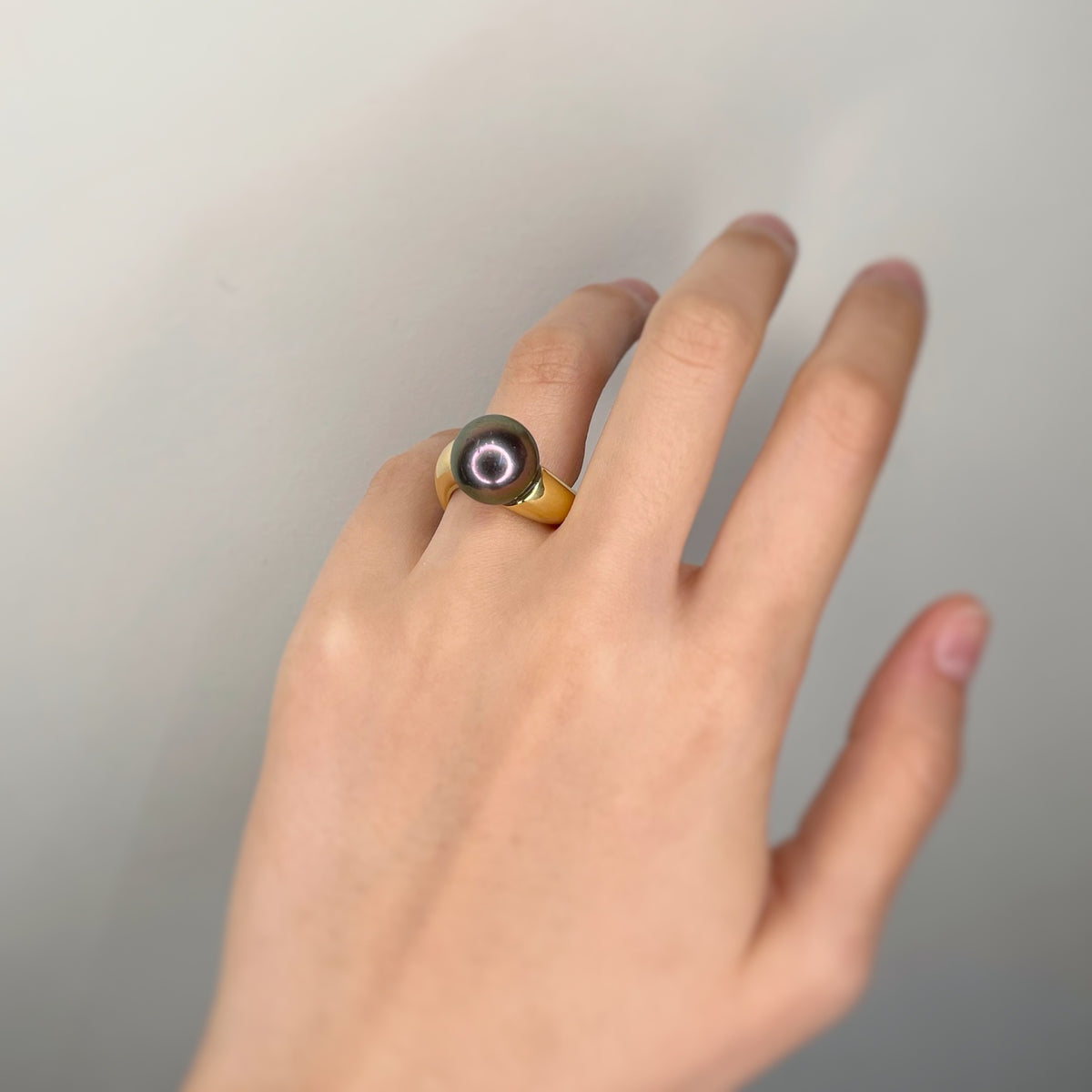 Yellow Gold Solitaire Ring with a Pearl