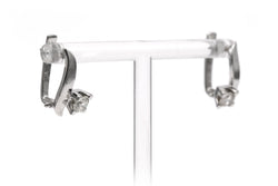 Lever-back earrings in white gold and diamonds