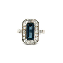 "Entourage" Ring in White Gold, Topaz, and Diamonds