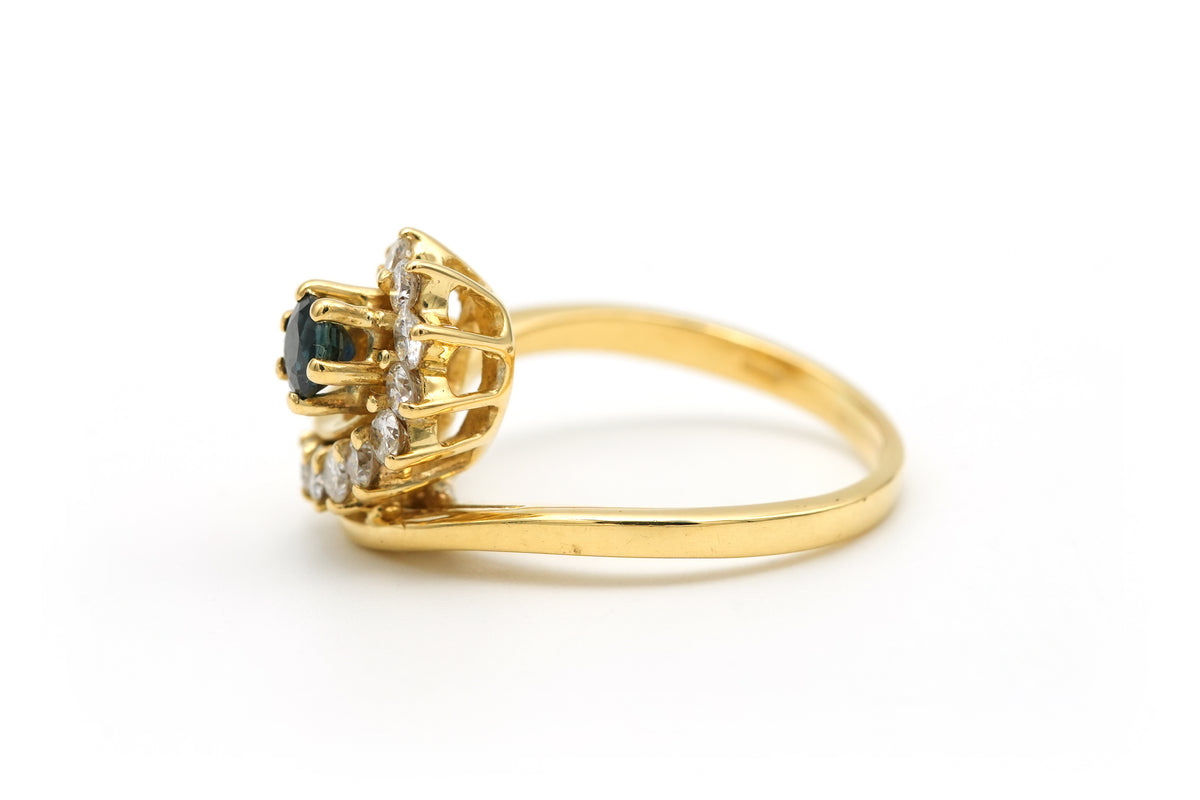 "Entourage" Ring in Yellow Gold, Sapphire, and Diamonds