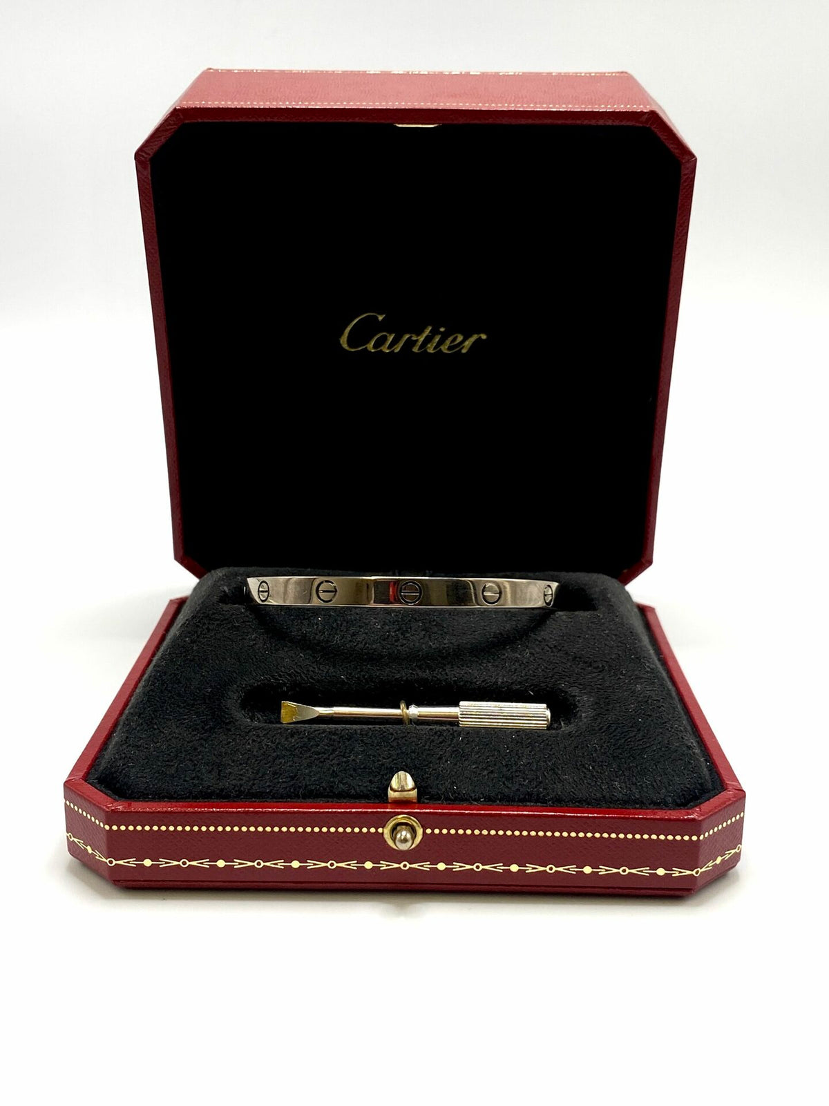 Bracelet Jonc CARTIER Love Classique en or blanc
