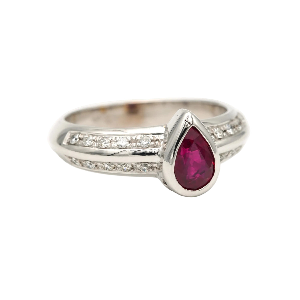 White Gold Solitaire Ring with Ruby and Diamonds
