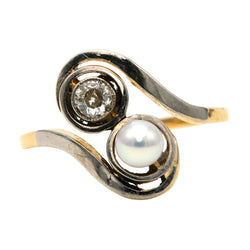 Toi & Moi Ring in white gold, yellow gold, pearls and diamonds