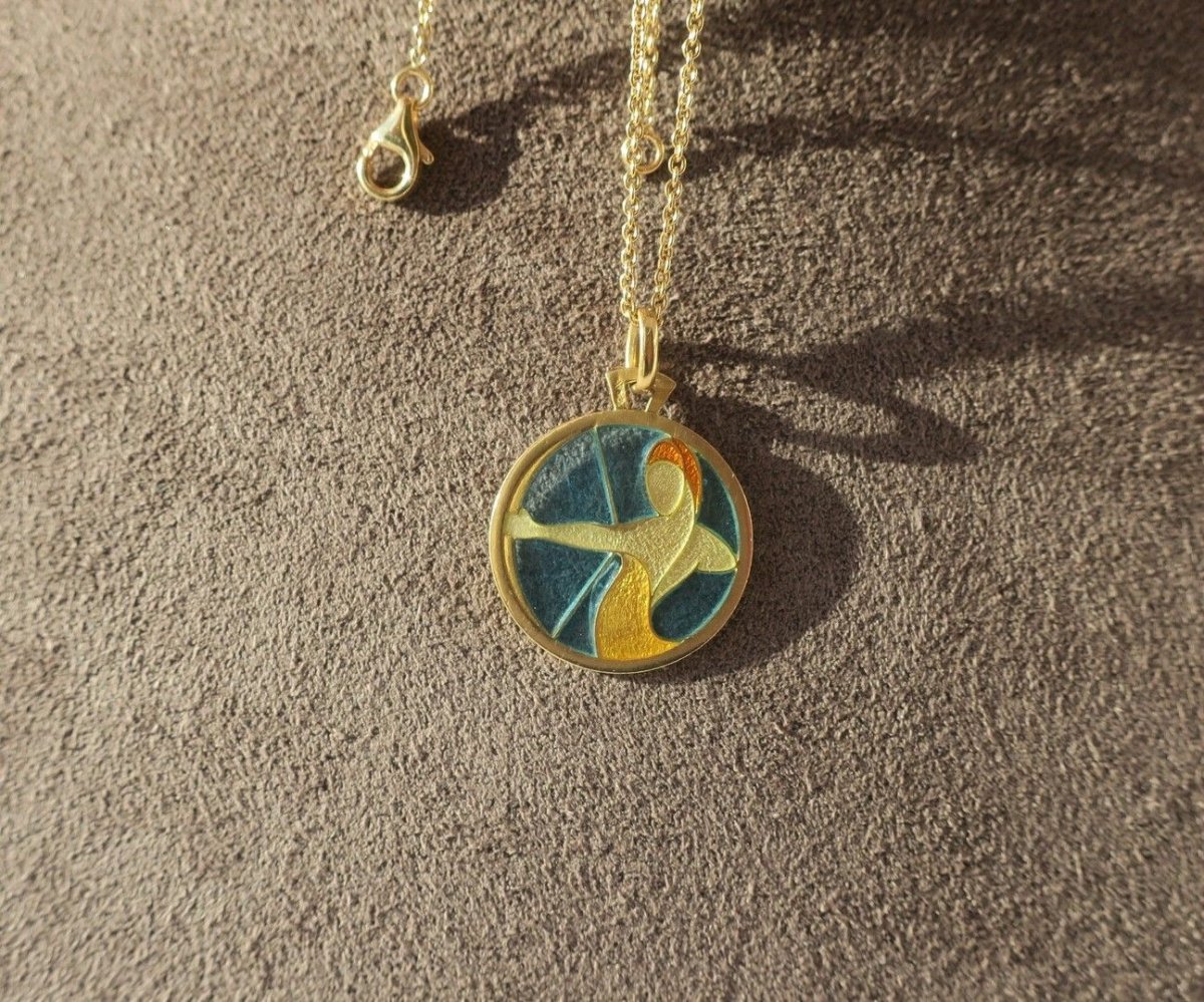 CARTIER - Pendentif Sagittaire Email plique à jour Or - Castafiore