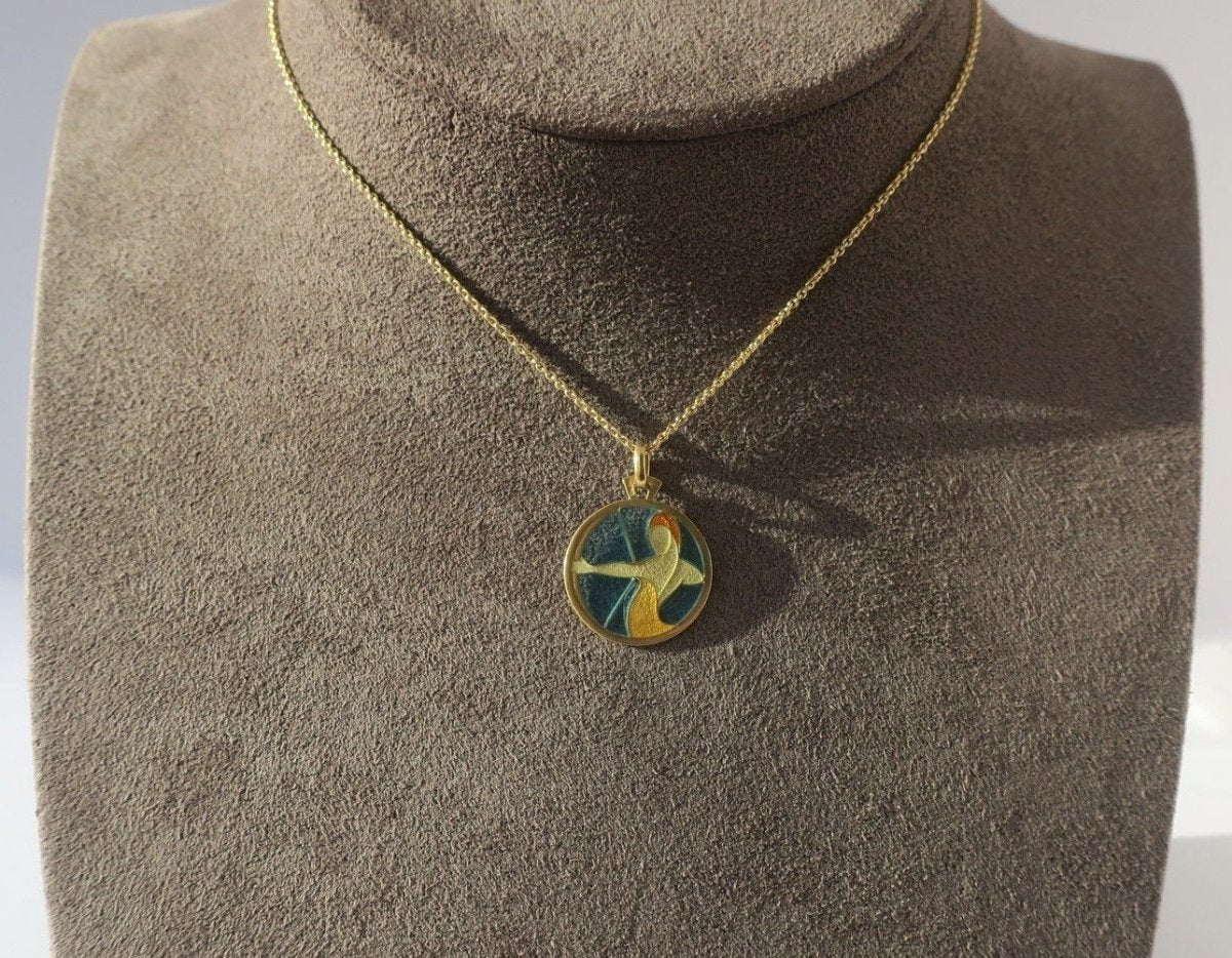 CARTIER - Pendentif Sagittaire Email plique à jour Or - Castafiore