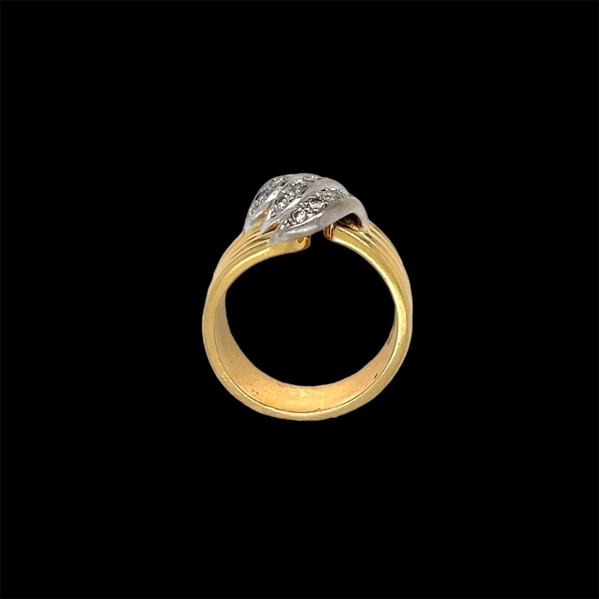 Cartier Trilium Model Diamond Gold Ring - Castafiore