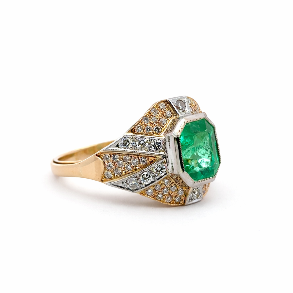 Cocktail Ring in Yellow gold, White gold, Emerald, and Diamonds