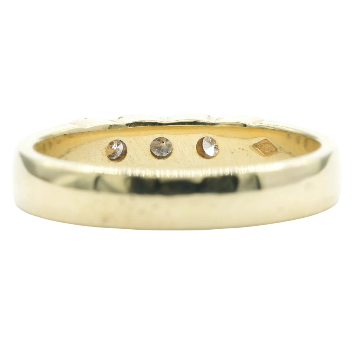 Trilogy Ring in Yellow Gold and Diamonds
