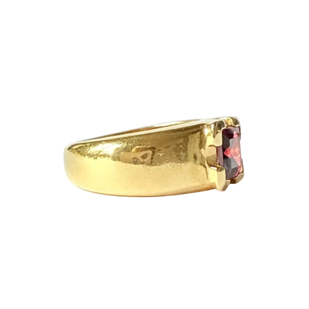 Yellow Gold and Tourmaline Band Ring