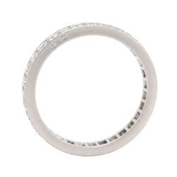 Wedding band ring in white gold and diamonds
