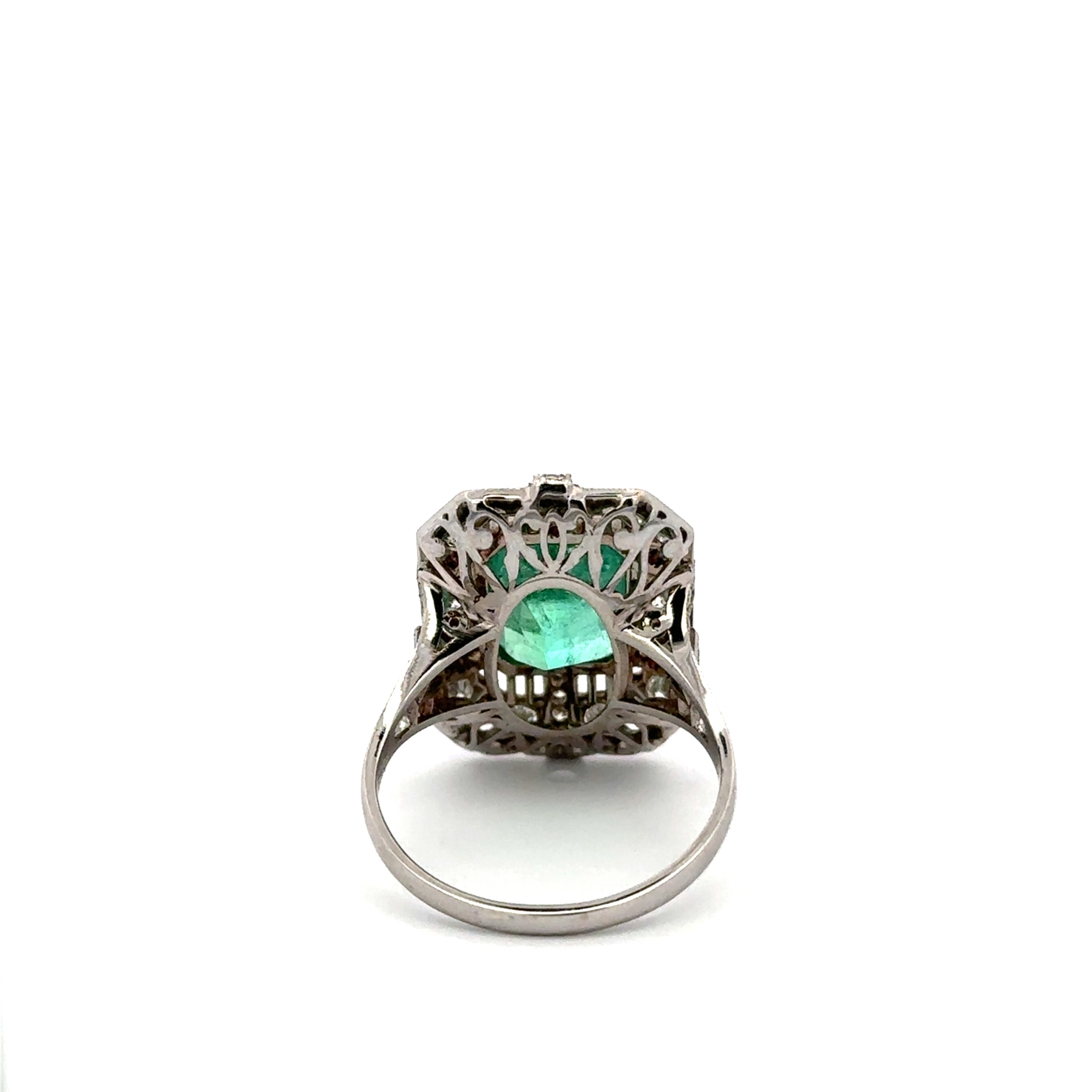 "Entourage" Ring in White Gold, Emerald, and Diamonds
