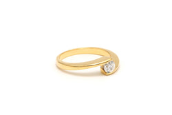 Yellow Gold Solitaire Ring with Diamond