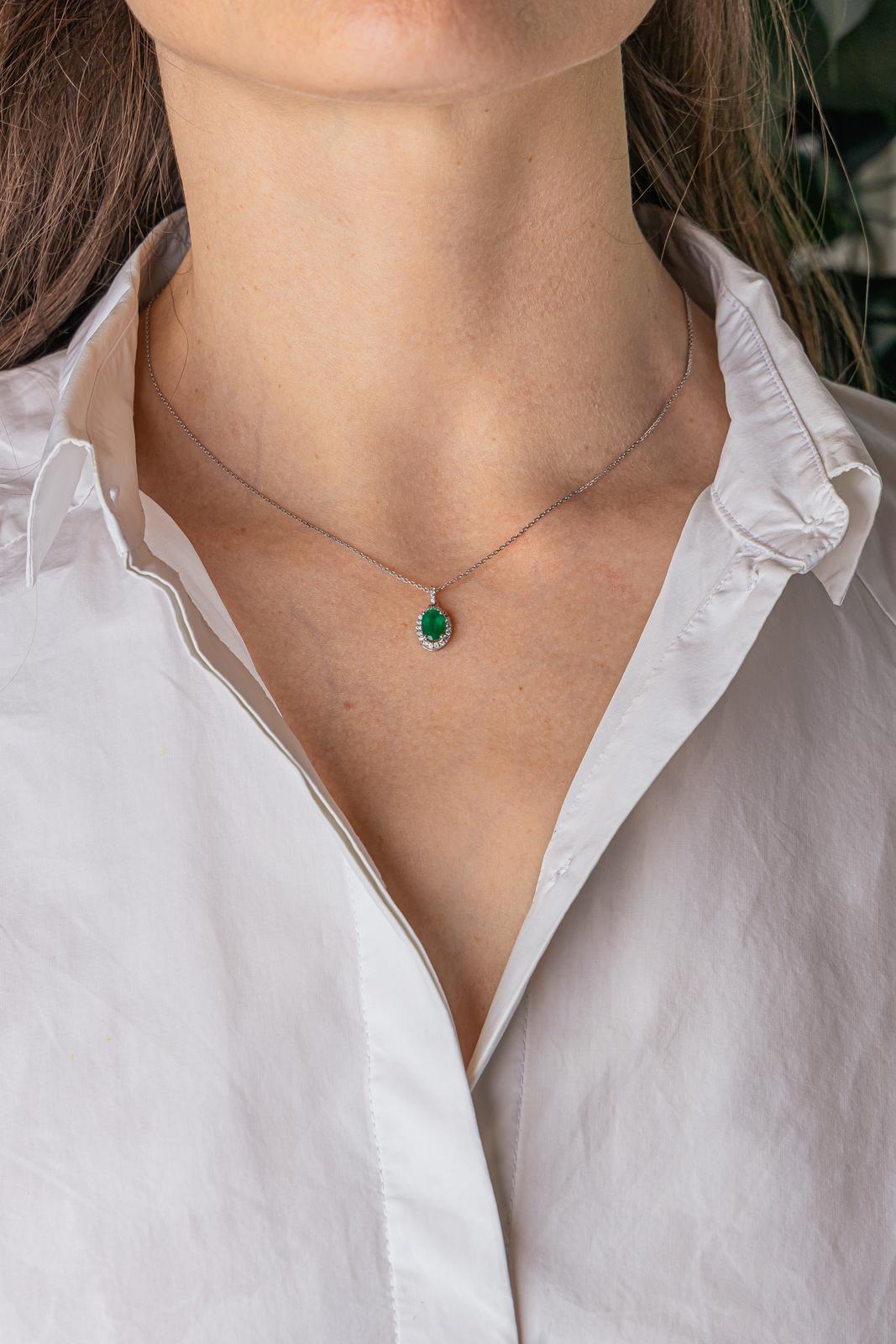 Collier Pendentif Or blanc Emeraude