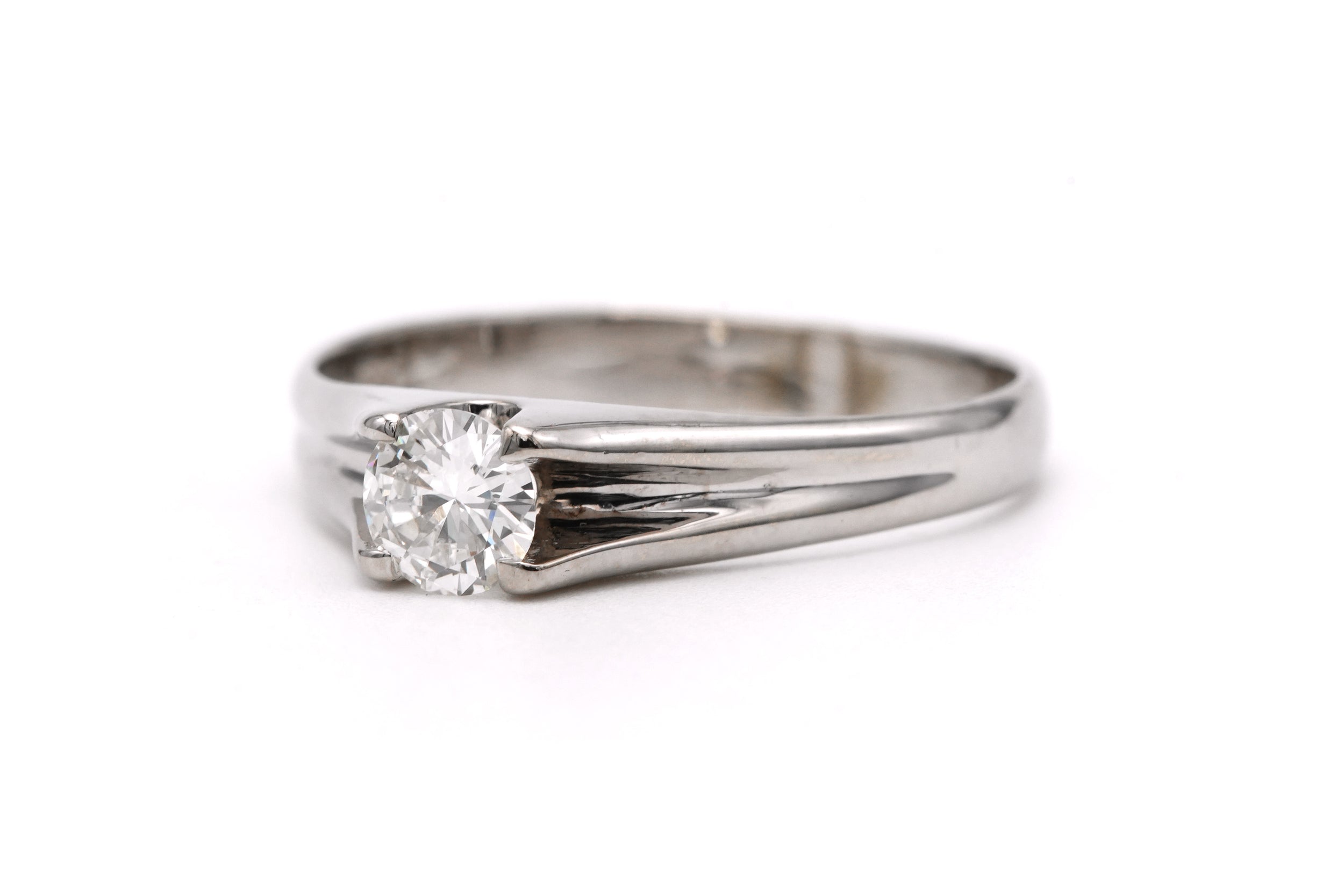 Bague Solitaire en or blanc et diamant