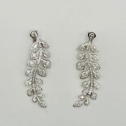 Boucles d'oreilles Pendantes en or blanc et diamants