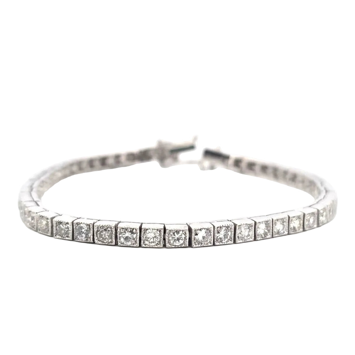 Platinum and Diamond "Ligne" Bracelet
