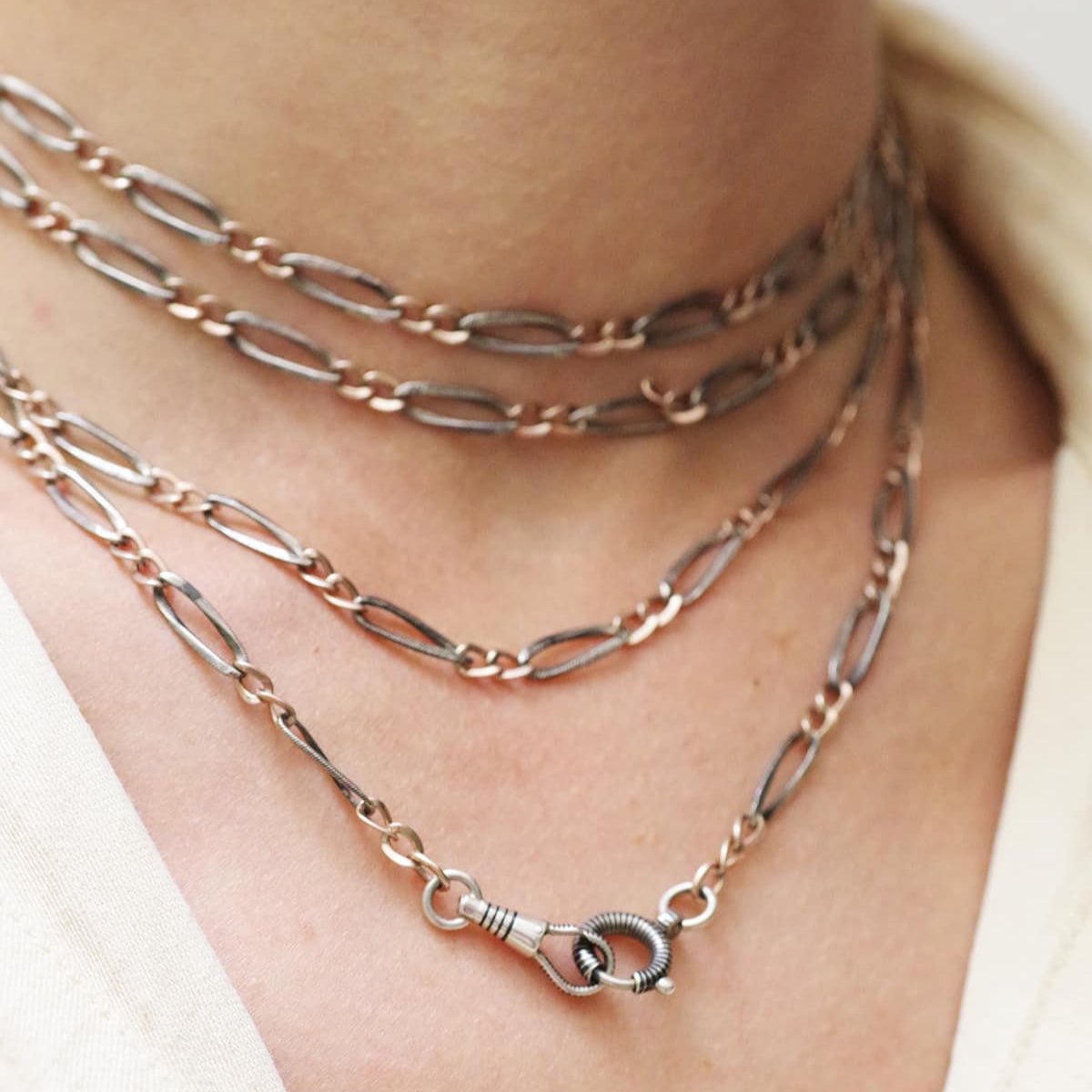 Chaine sautoir en argent niellé - Castafiore