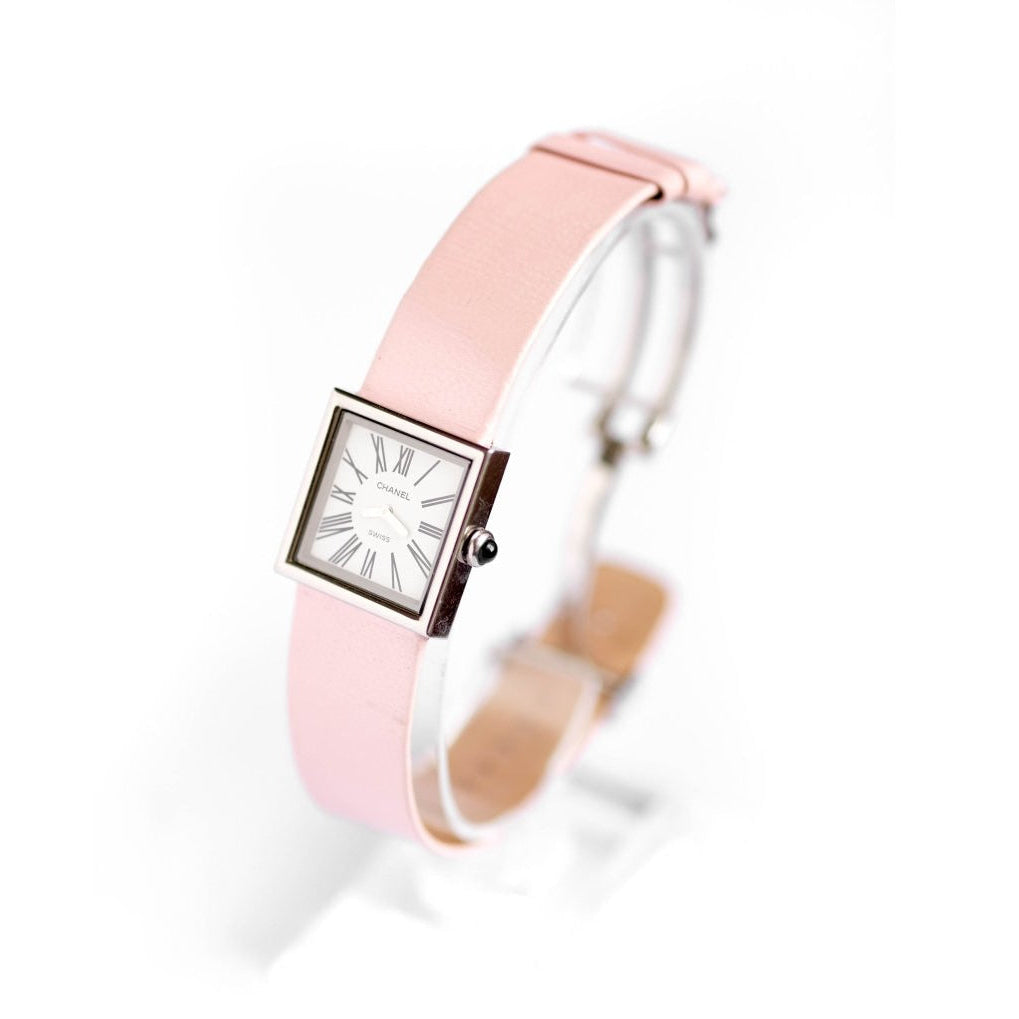 Montre CHANEL Chanel Mademoiselle en acier et cuir