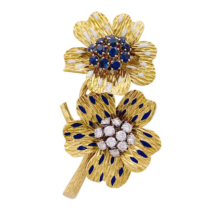 Clip BOUCHERON "Fleurs", or jaune, émaux, diamants et saphirs - Castafiore