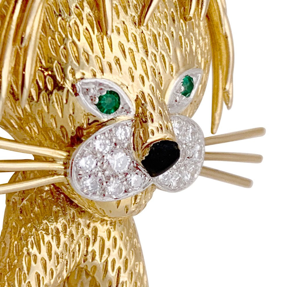 Clip VAN CLEEF & ARPELS "Lion Ebouriffé" en or jaune, platine, émeraudes et diamants - Castafiore